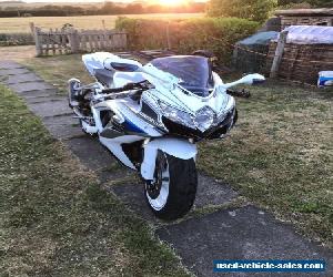 Suzuki Gsxr 600 K8 2008 Limited Edition White