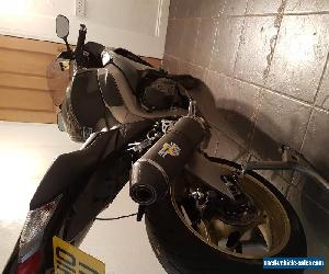 Suzuki gsxr1000LO.2010..ltd titanium model