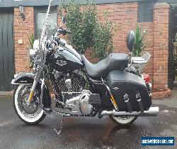 2015 HARLEY DAVIDSON ROAD KING CLASSIC TOURING ROAD BIKE for Sale