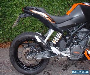 KTM 125 cc Duke Naked MOTORCYCLE