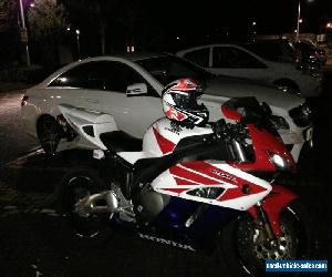 Honda CBR 1000RR 04