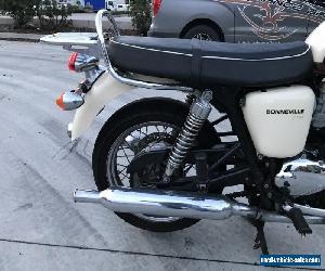 TRIUMPH BONNEVILLE T100 01/2011 MODEL 26461KMS PROJECT MAKE AN OFFER