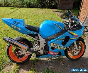 Suzuki gsxr 600 k1 track bike with v5 race 2001 rizla