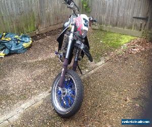 suzuki drz 400 sm lots of extras!!!!!!!! 