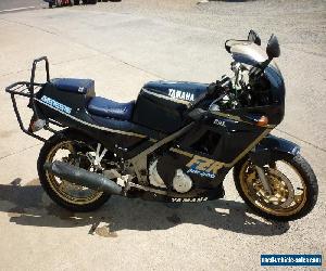 YAMAHA FZR250 1988