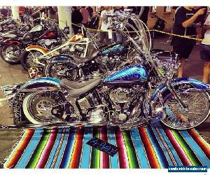 Harley Davidson Heritage Softail Cholo style