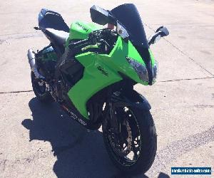 Kawasaki ZX10 R Ninja 2008 1000cc racing Green sportsbike