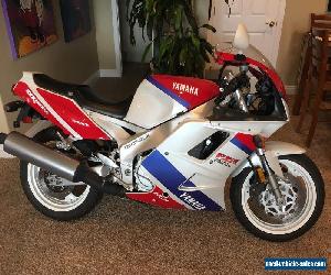 1993 Yamaha FZR1000