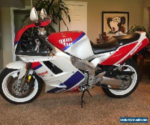 1993 Yamaha FZR1000