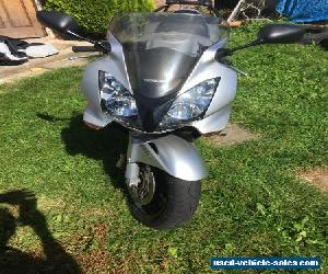 Honda VFR 800 2004 10 months MOT