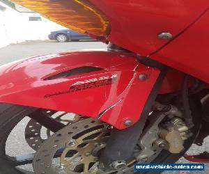 Honda VFR 800 VTEC - crash damage