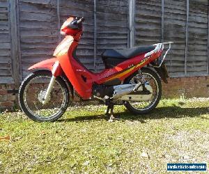 HONDA ANF 125-5. INNOVA. 2005. RED.