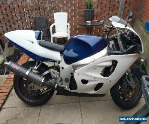 Suzuki gsxr 750 srad