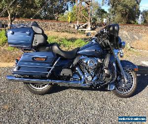 2009 HARLEY ULTRA FLHTCU. ONLY 1045 KLMS!!! SUIT NEW BUYER AT HUGE SAVING!