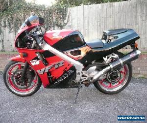 Honda VFR 400R NC30