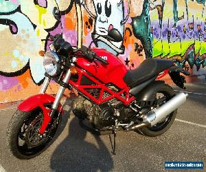 Ducati Monster 695