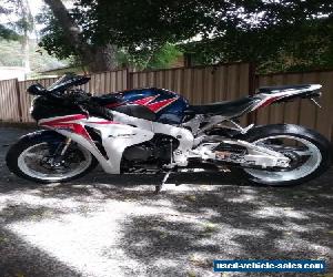 Honda cbr1000rr fireblade