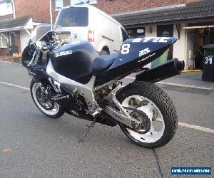 Suzuki gsxr track bike