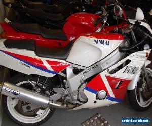 Grand and very collectable 1990 Yamaha Genesis in red and white