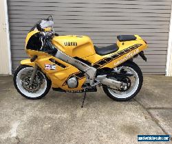 1990 Yamaha FZR400 for Sale