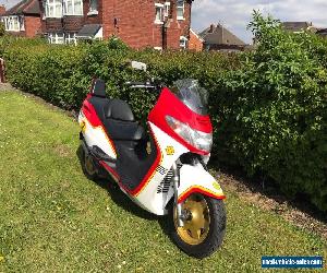 Suzuki Burgman AN 400 Maxi Scooter Barry Sheene Replica Paint 