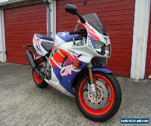 1994 HONDA CBR 900 RR FIREBLADE.