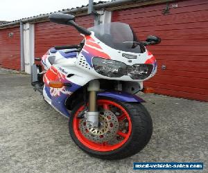 1994 HONDA CBR 900 RR FIREBLADE.