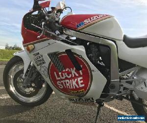 SUZUKI GSXR 750 L VERY RARE LUCKY STRIKE EDITION CLASSIC 