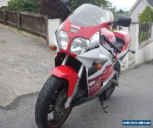 1997 YAMAHA YZF 750 EXCELLENT CONDITION, LOW MILEAGE