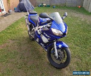 YAMAHA R6