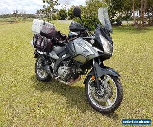 SUZUKI DL650 VSTROM + RIDING GEAR