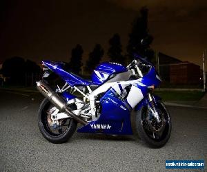 YAMAHA YZF R1 2001 Blue & White